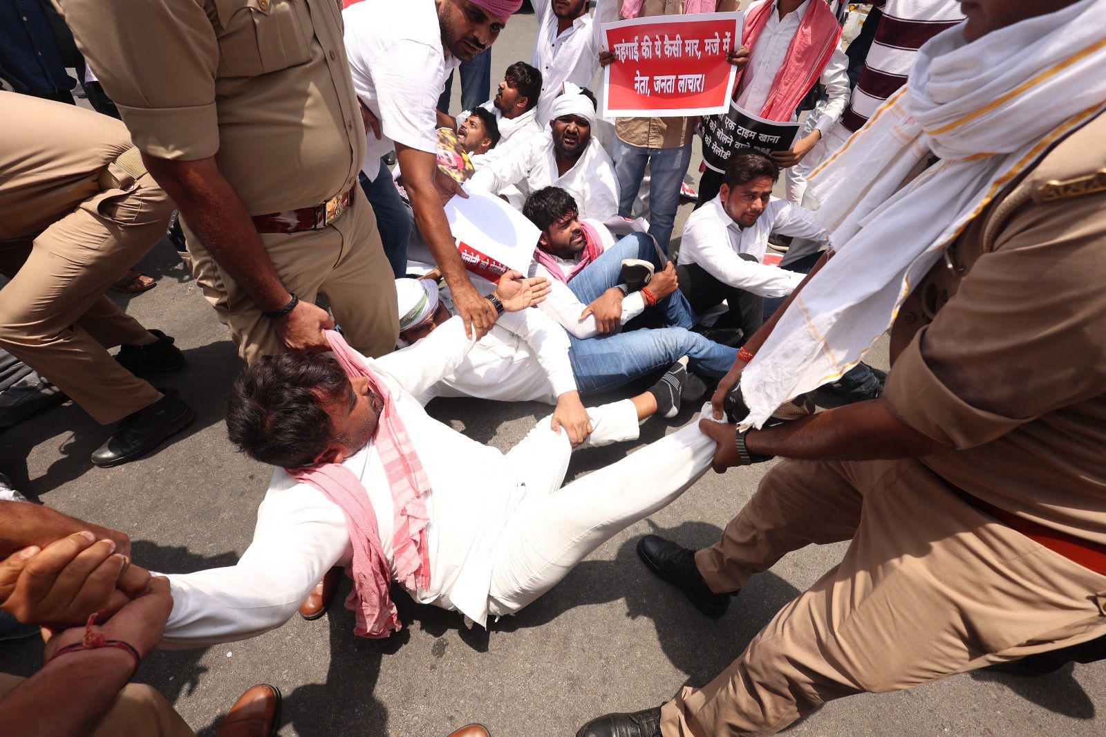 https://lokbharti.co.in/public/uploads/images/newsimages/dainiklokbhartiimage22052026_162629_5.jpeg